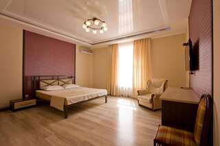 Гостевой дом Center Hotel Бишкек Двухместный номер Делюкс с 1 кроватью-3